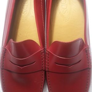 TOD'S PENNY LOAFERS